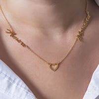 سلسال باسمين مع قلب مفرغ