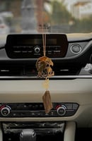 تعليقة الصقر و كسرة العود على طلبك