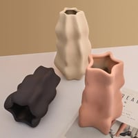 فازة سيراميك بطراز موراندي الهندسي