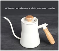 إبريق تقطير بمقبض خشبي