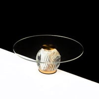 صحن تقديم اكريلك بقاعدة