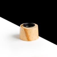 شمعدان خشبي صغير