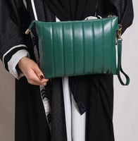 شنطة ميني باوتش بتصميم مميز - زيتي