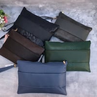 شنط باوتش نسائي جلد مشجر أنيق للابتوب - أسود لمعة...