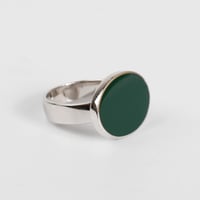 خاتم فضه ملكي زيتي بتصميم بيضاوي عيار 925