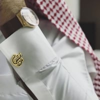 كبك رجالي أنيق بالاسم بطلاء فضي