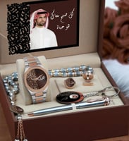 اطقم هدايا رجالية فخمة بالخط العربي