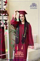 عباية تخرج عنابي فخمة - أرواب التخرج