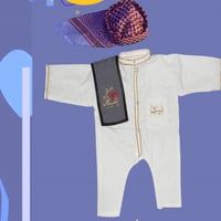 بربتوز مع وشاح بالاسم اللون رصاصي