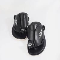 حذاء شرقي كاجوال مطرز