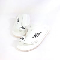 حذاء شرقي كاجوال مطرز