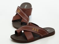 حذاء شرقي مطرز اسود