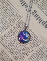 سلسال هلال مع جلاكسي نجوم مقاس ٢ سم ستيل غير قابل...