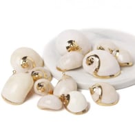 أصداف مذهبة ابيض تعليقة 5 قطع