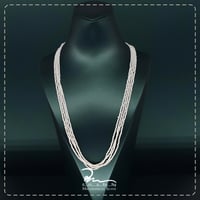 عقد لؤلؤ طويل ملكي