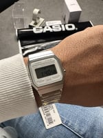 ساعة كاسيو ابيض