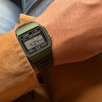 ساعة كاسيو زيتي