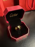 طقم العيد ذهبي