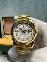 داي داتا ذهبي رخامي