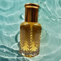 UNISEX OUD WHITE 1 TOLA (11ML) دهن عود أبيض…