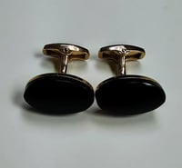 Cufflinks أزرار أكمام