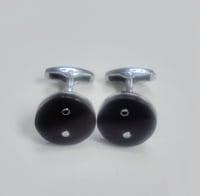 Cufflinks أزرار أكمام