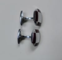Cufflinks أزرار أكمام