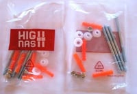 مسمار تثبيت الكرسي الافرنجي الفضي اللامع High Nash