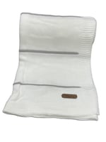 شال تريكو خفيف يصلح للتطريز