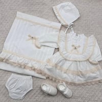 طقم مواليد بناتي 5 قطع فستان دانتيل – أبيض/بيج