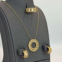 نص طقم ديور