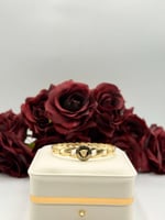 اسواره فرزاتشي