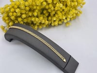 عقد + أسوارة