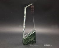 درع تروفي كريستال سيف قاعدة رخامية