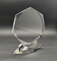 درع كريستال مثمن قاعدة زوايا