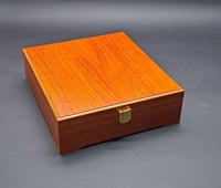 درع مثمن كريستال ملون