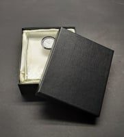 ساعة كريستال سادة