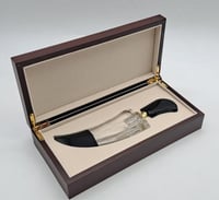 خنجر كريستال مع تولة عطر