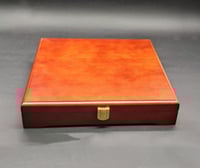 صحن معدني فاخر مطلي ذهب