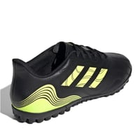 اديداس | حذاء كرة قدم بي 4 للرجال