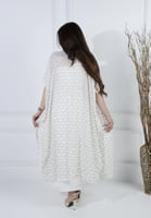 فستان أبيض مطرز من قطعتين