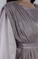 فستان مطرز بطراز هندي