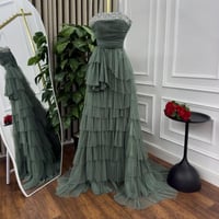 فستان بريق الزمرد