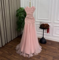 فستان كارميلا