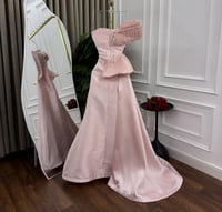 فستان إلارا