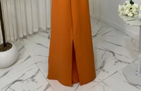 فستان العنبر الملكي