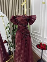 فستان الكرز الأسود