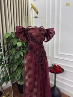 فستان الكرز الأسود