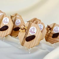 توزيعات عيد - توزيعات كسرة عود بقاعدة خشبية