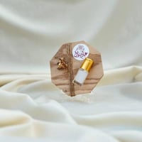 توزيعات عيد - توزيعات مسك بقاعدة خشبية